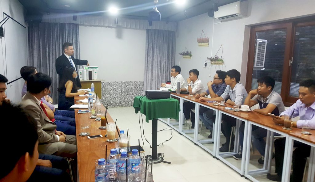 hop-mat-geyser-minh-anh-tai-tp-hcm