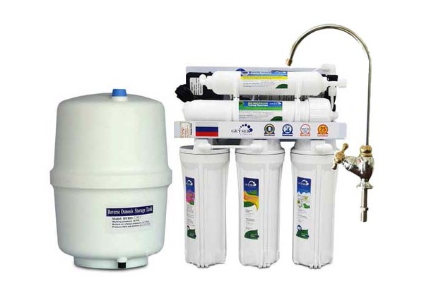 So sánh giá thay thế linh kiện giữa máy RO và Nano