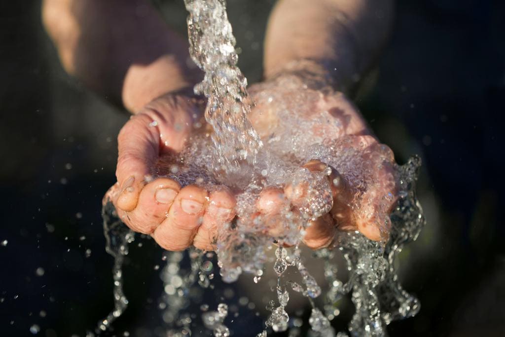 Không sử dụng nước ngay sau khi khử trùng bằng clo - Geyser Việt Nam